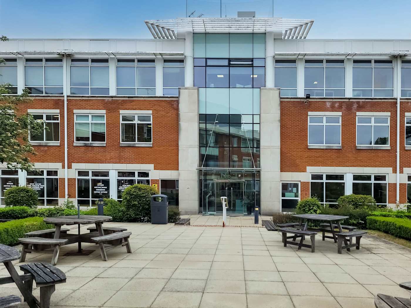 Serviced offices — Chalfont Park, Gerrards Cross