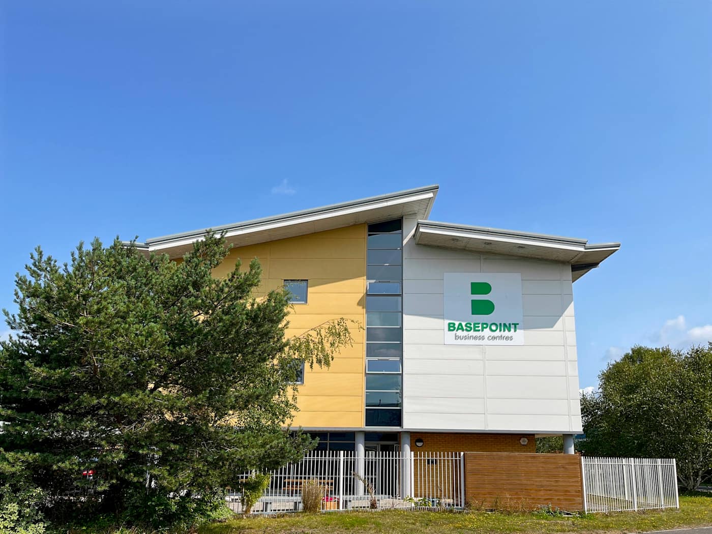 Aviation Park West Centre Limited — photo 8 of 9