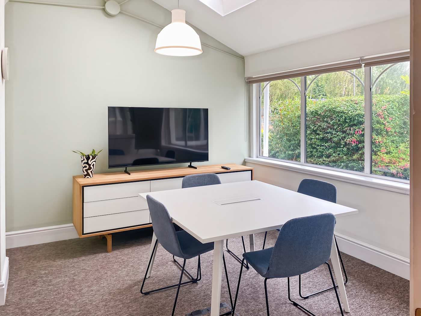 Whittington Hall — photo 3 of 12