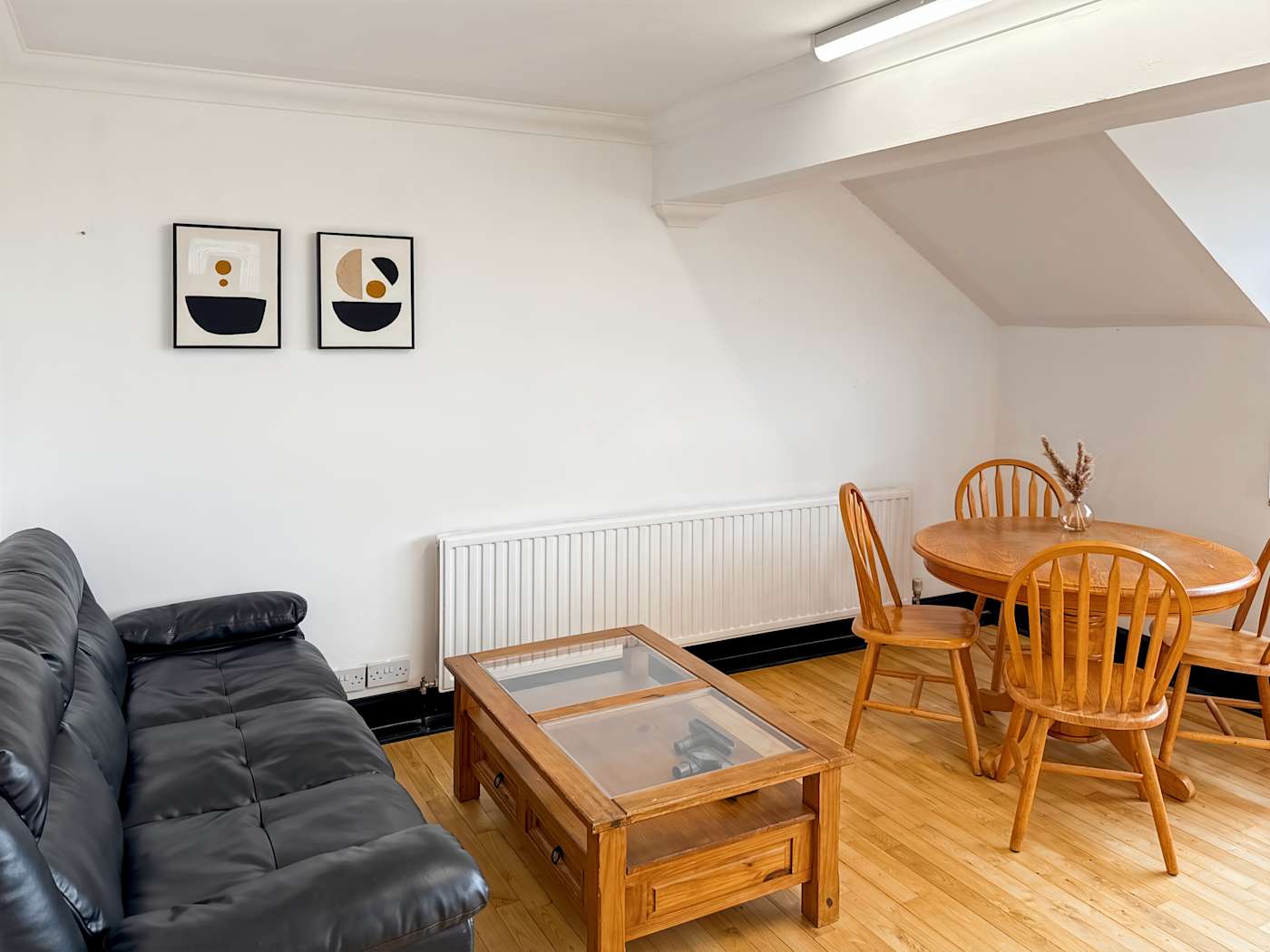 Independent House — photo 2 of 5
