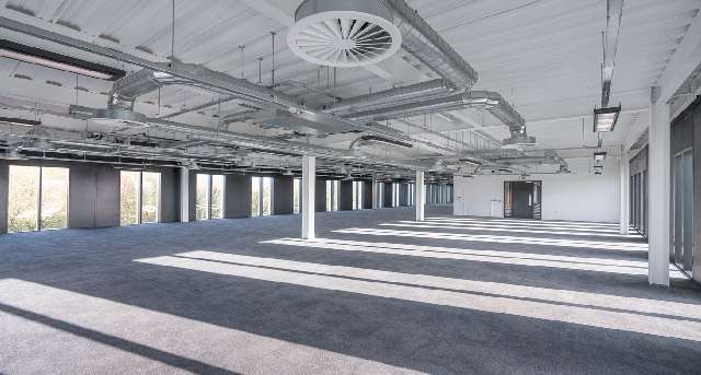 Adresse commerciale — 170 Barlow Moor Road, Manchester