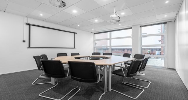 Bureau privé — Castle Court, Reigate
