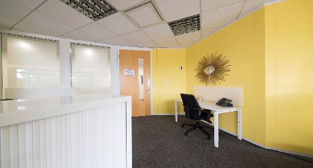 Chineham Business Park, Crockford Lane — photo 4 sur 12