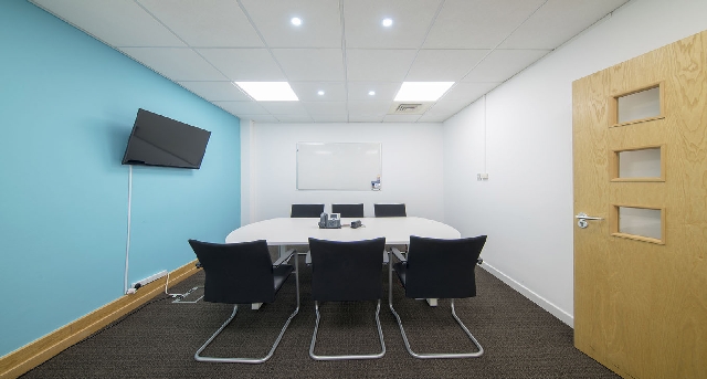 Compass House, Vision Park, Chivers Way — photo 6 sur 12