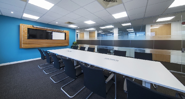 Compass House, Vision Park, Chivers Way — photo 9 sur 12