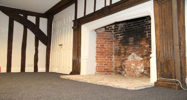 Corner Hall — photo 4 of 6