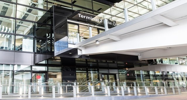 Heathrow Terminal 2 — photo 8 of 8