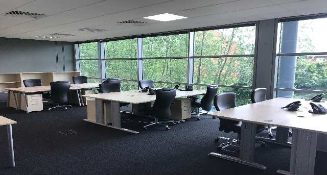Herons  Way, Chester Business Park — photo 10 sur 12