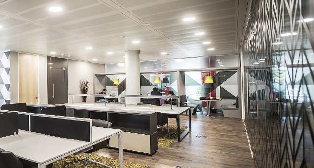 Management Suite, Broughton Shopping Park — photo 7 sur 8