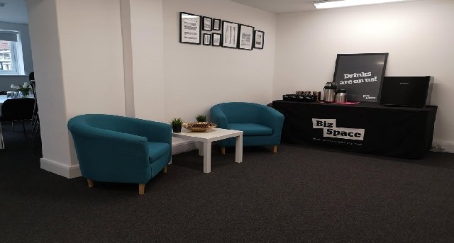 The Knoll Business Centre — photo 5 of 11