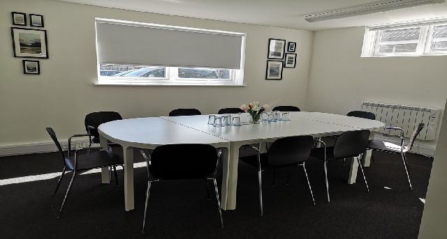 The Knoll Business Centre — photo 7 of 11