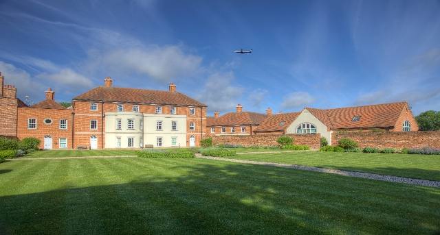 Thremhall Park — photo 7 of 9