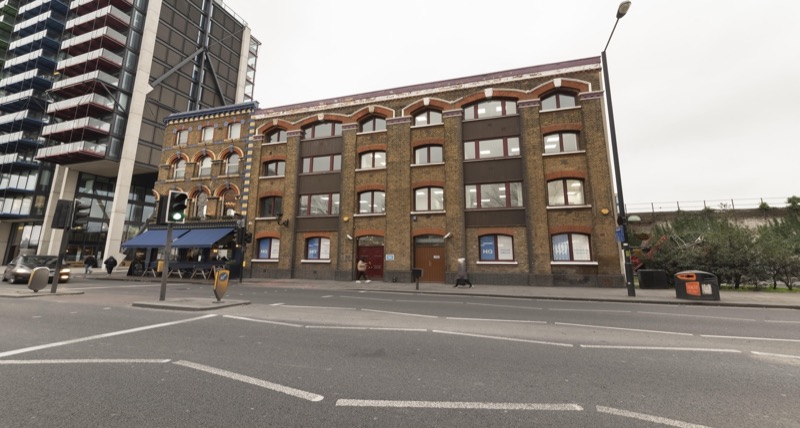 Vauxhall — photo 9 of 9