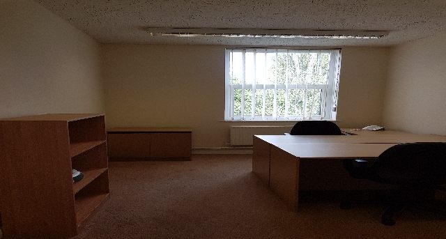 Wellington Road, Cressex Business Park — photo 2 sur 5