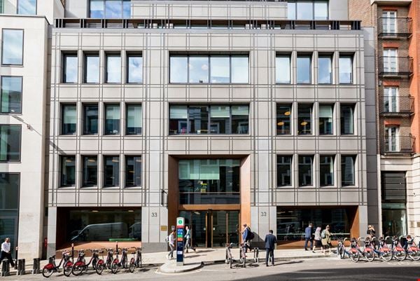 Poste fixe en coworking — 33 Queen St, London