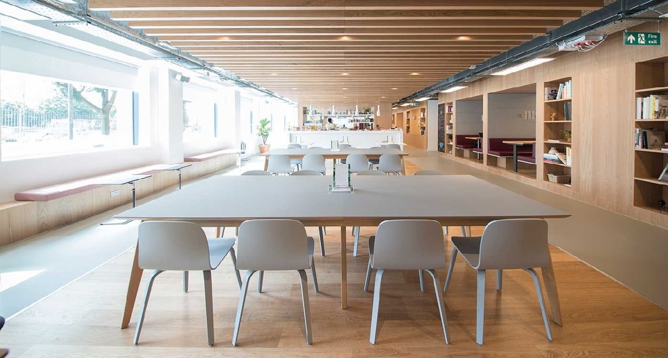 156 Great Charles Street Queensway — photo 8 of 12