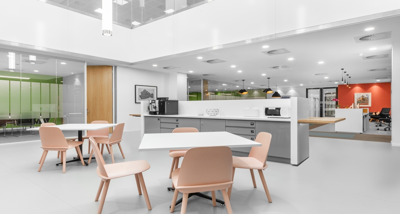 2 Guildford Business Park — photo 4 of 9