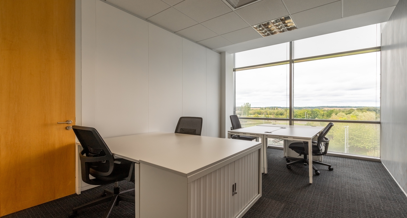 400 Thames Valley Park Drive — serviced offices & coworking in Reading 400 Thames Valley Park Drive — photo 6 of 8