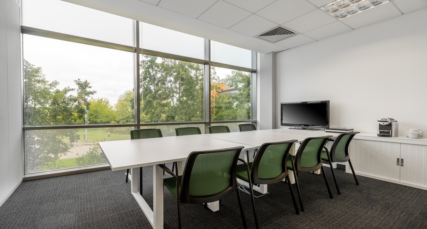 400 Thames Valley Park Drive — serviced offices & coworking in Reading 400 Thames Valley Park Drive — photo 7 of 8