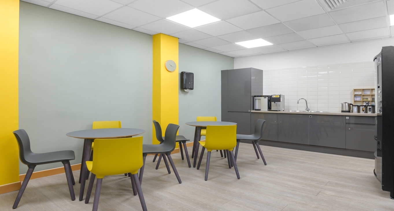 59-60 Thames Street — serviced offices & coworking in Windsor 59-60 Thames Street — photo 6 of 8