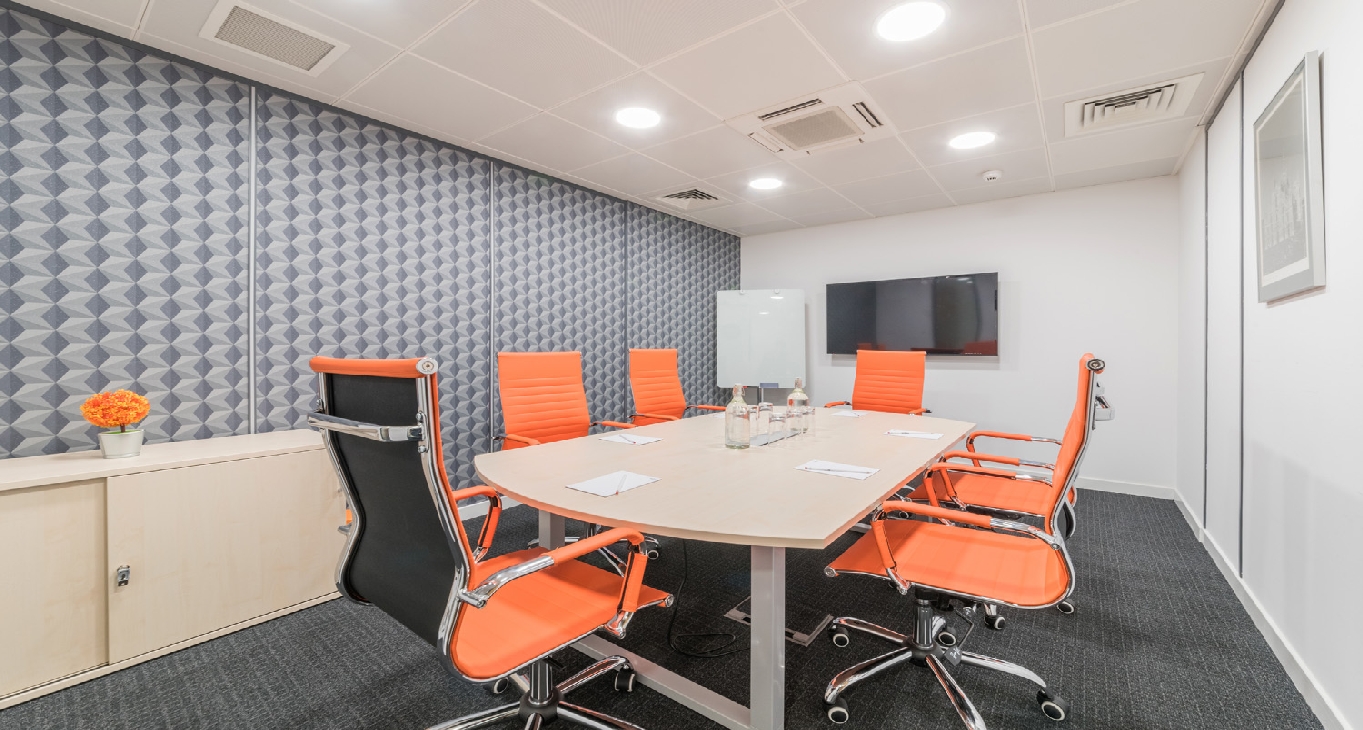 83 Princes Street — serviced offices & coworking in Edinburgh 83 Princes Street — photo 3 of 12