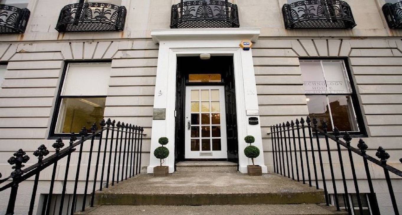 Serviced offices — 9 Newton Place, Glasgow