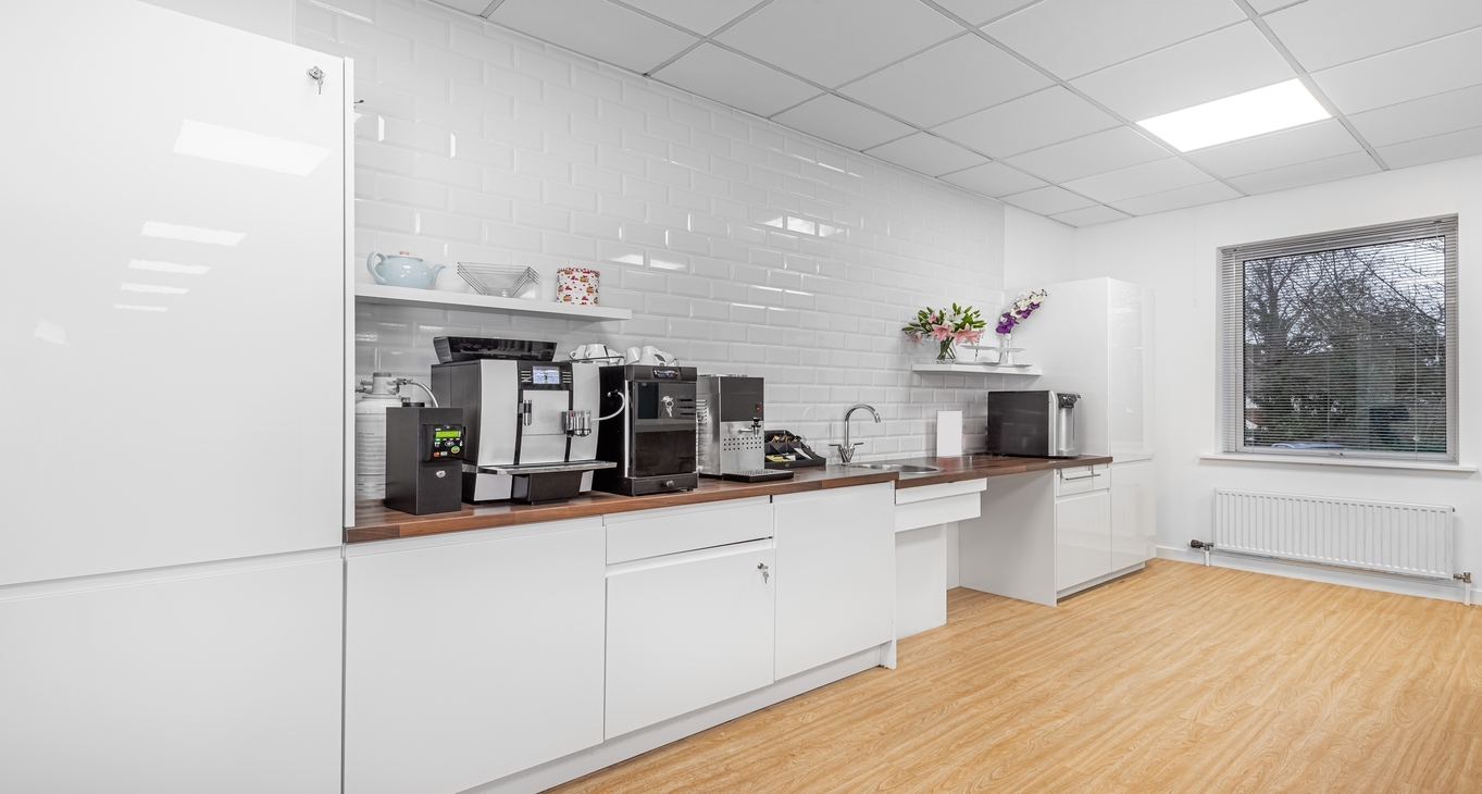 Almondsbury Business Park — serviced offices & coworking in Bristol Almondsbury Business Park — photo 7 of 8