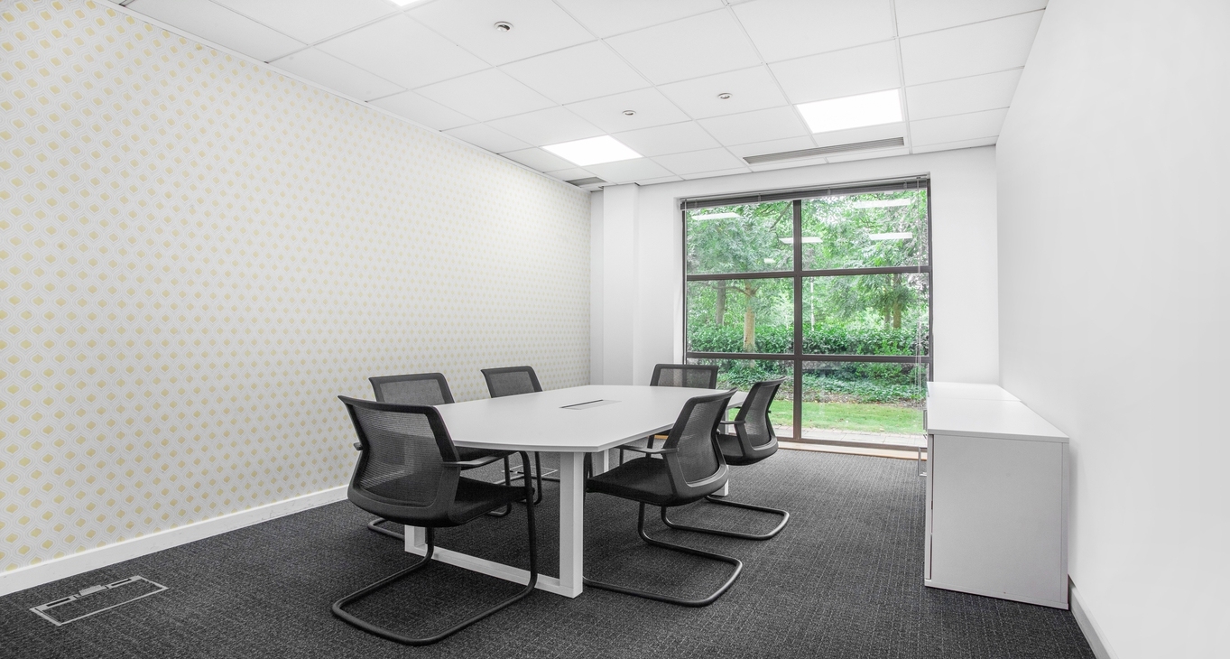 Blythe Valley Park — serviced offices & coworking in Solihull Blythe Valley Park — photo 2 of 8