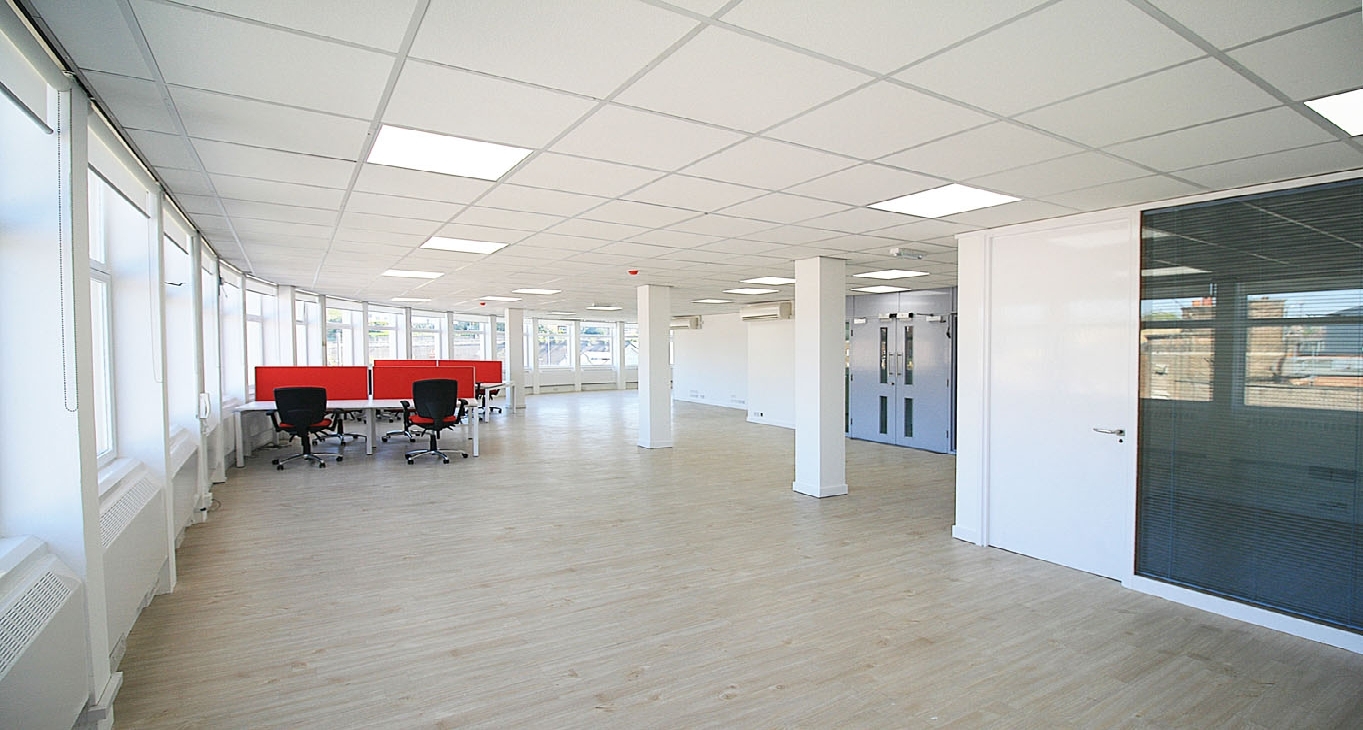 Crendon Street — serviced offices & coworking in High Wycombe Crendon Street — photo 2 of 8