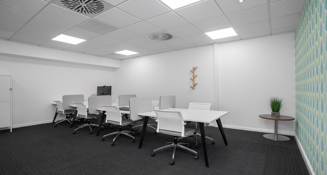 East Midlands Airport — serviced offices & coworking in Castle Donington East Midlands Airport — photo 4 of 9