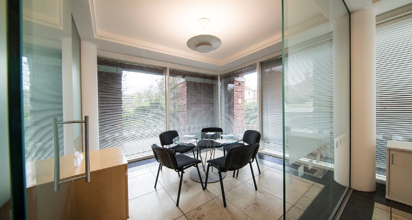 Farnham Road 1 — photo 9 of 12