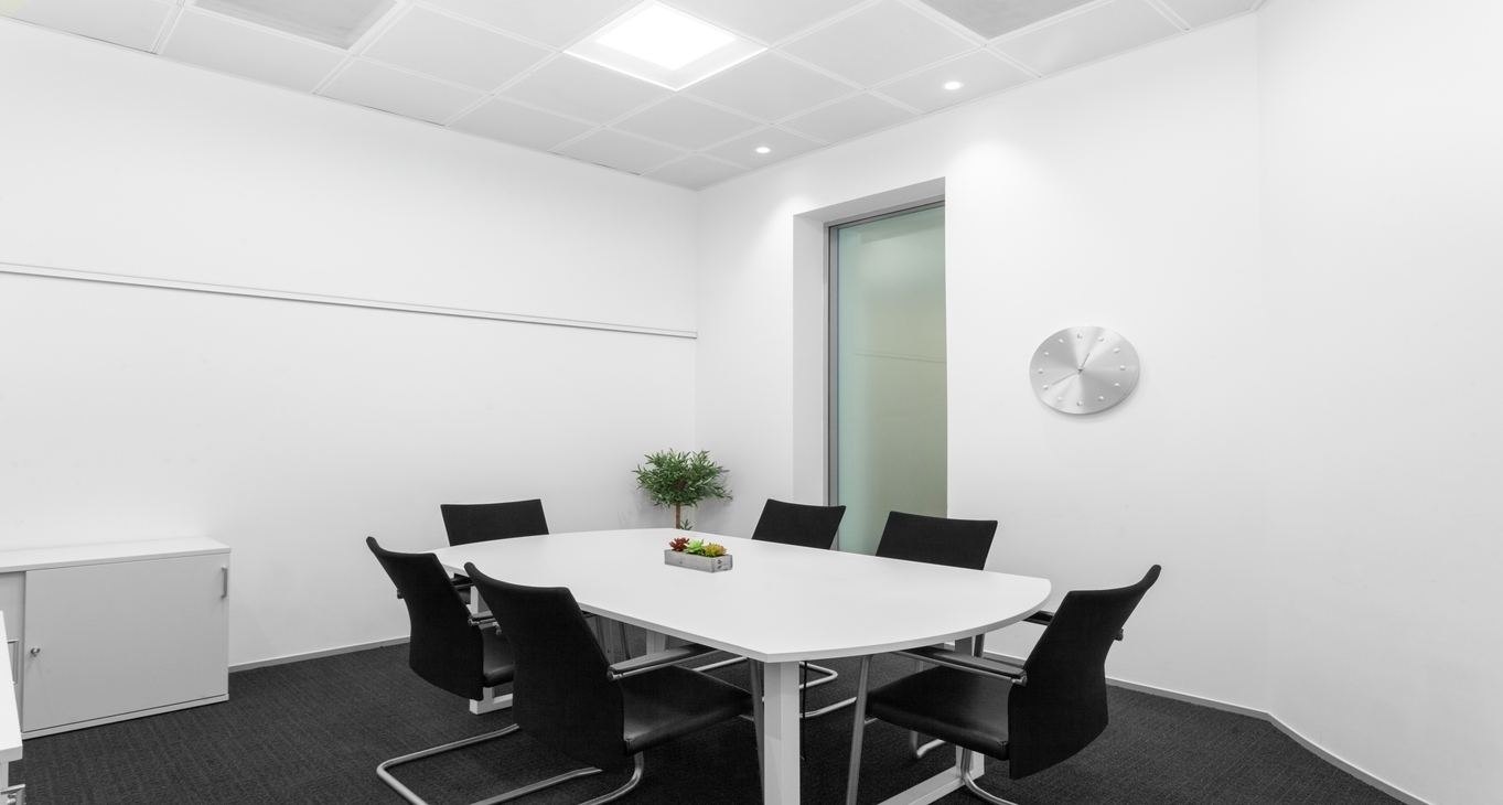 Forbury Square — serviced offices & coworking in Reading Forbury Square — photo 2 of 11