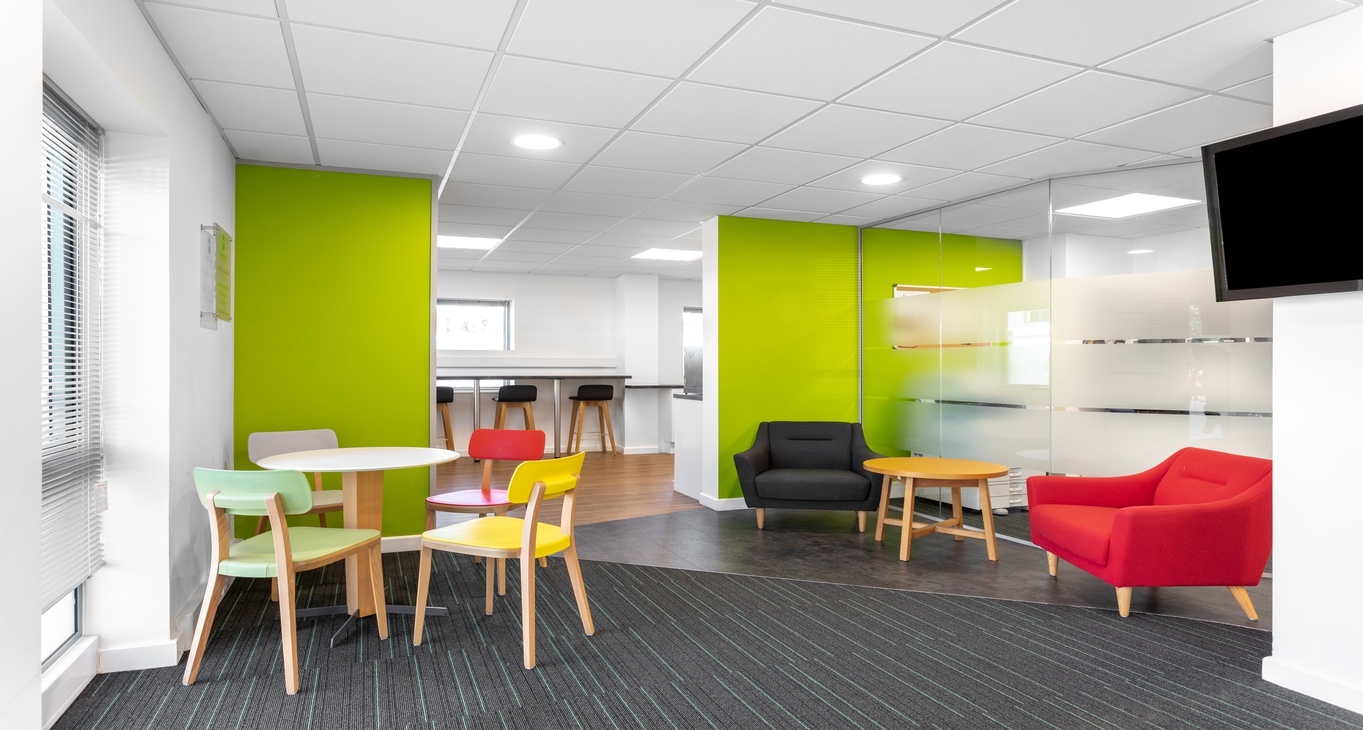 Serviced offices — Harts Farm Way, Havant