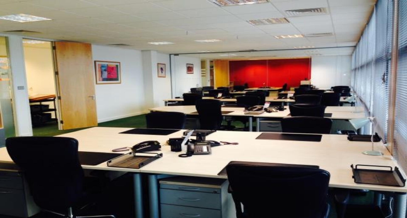 Herons Way, Chester Business Park — serviced offices & coworking in Chester Herons Way, Chester Business Park — photo 11 of 12