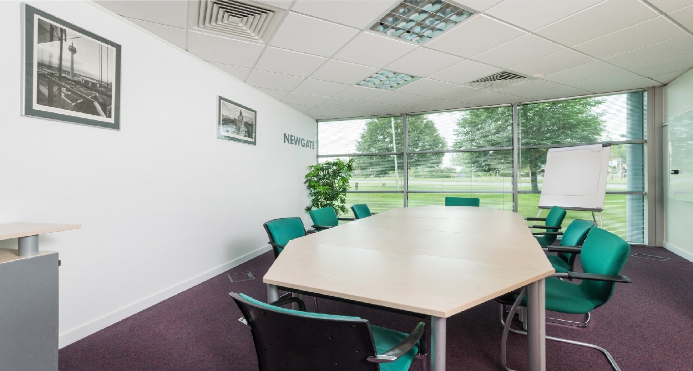 Herons Way, Chester Business Park — serviced offices & coworking in Chester Herons Way, Chester Business Park — photo 3 of 12