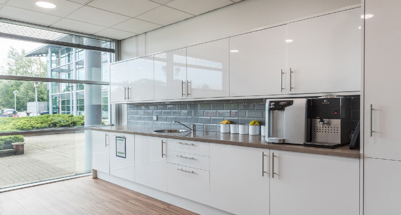 Herons Way, Chester Business Park — serviced offices & coworking in Chester Herons Way, Chester Business Park — photo 8 of 12