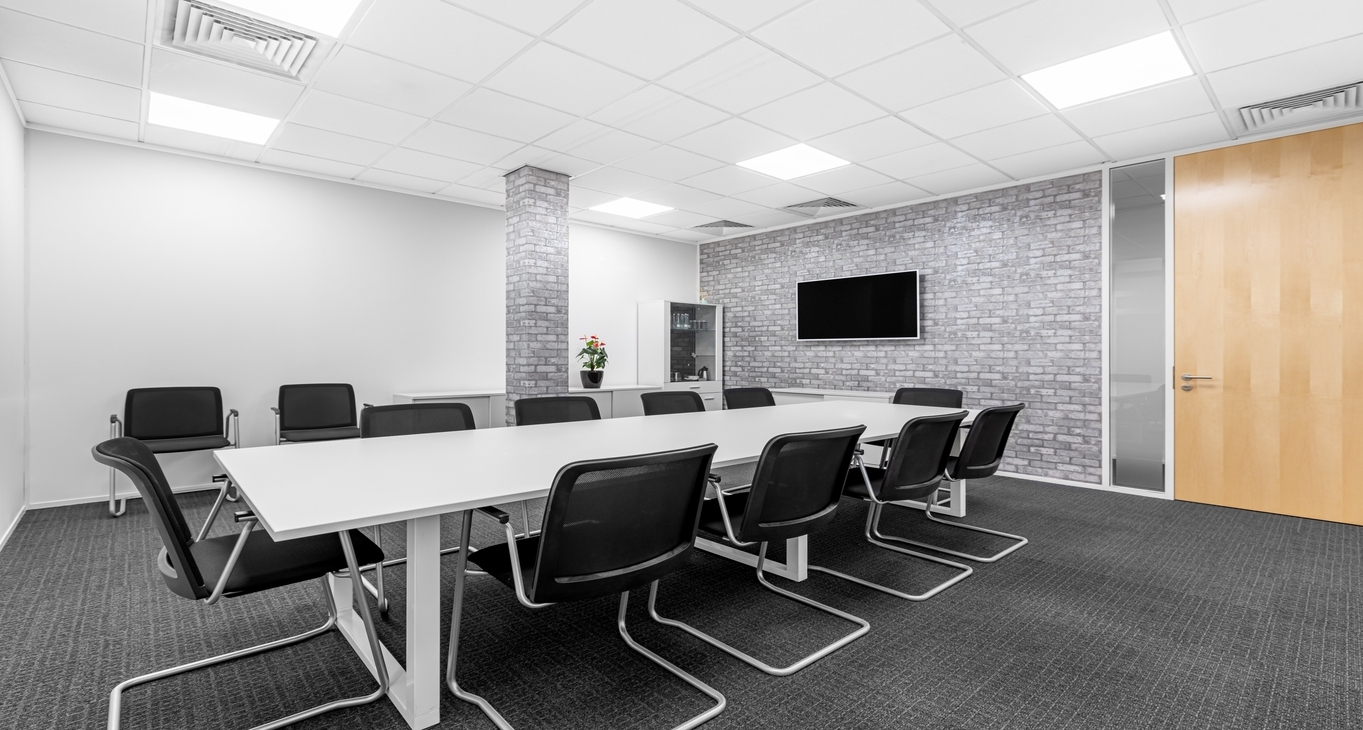Kingsmead Business Park — photo 6 of 7