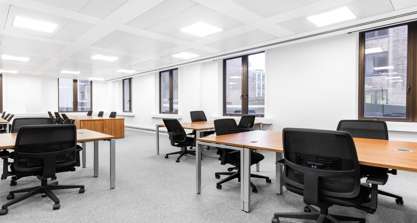 Mayfair Berkeley Square — serviced offices in London Mayfair Berkeley Square — photo 4 of 8
