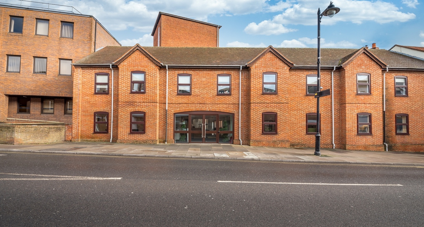 Oxford House — serviced offices & coworking in Newbury Oxford House — photo 5 of 8