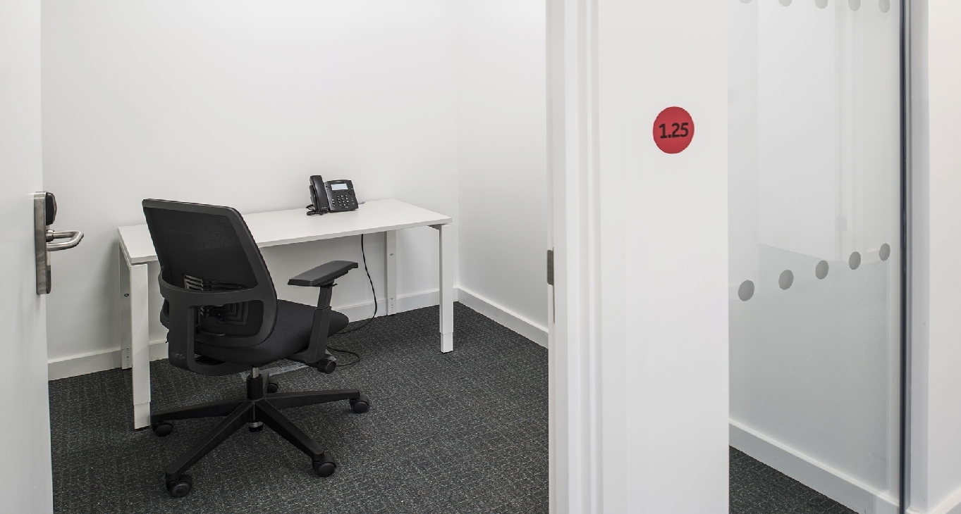 Redwood House, Brotherswood Cour — serviced offices & coworking in Bristol Redwood House, Brotherswood Cour — photo 2 of 10