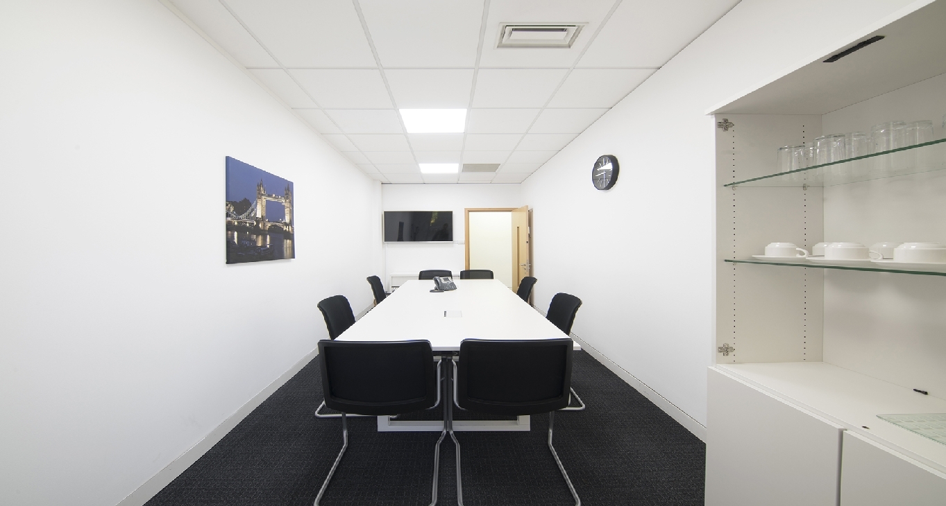 The Broadway — serviced offices & coworking in High Wycombe The Broadway — photo 8 of 12