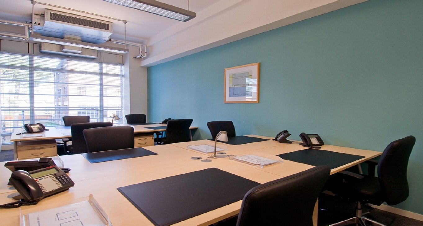 The Hub Farnborough Business Park — photo 8 of 12