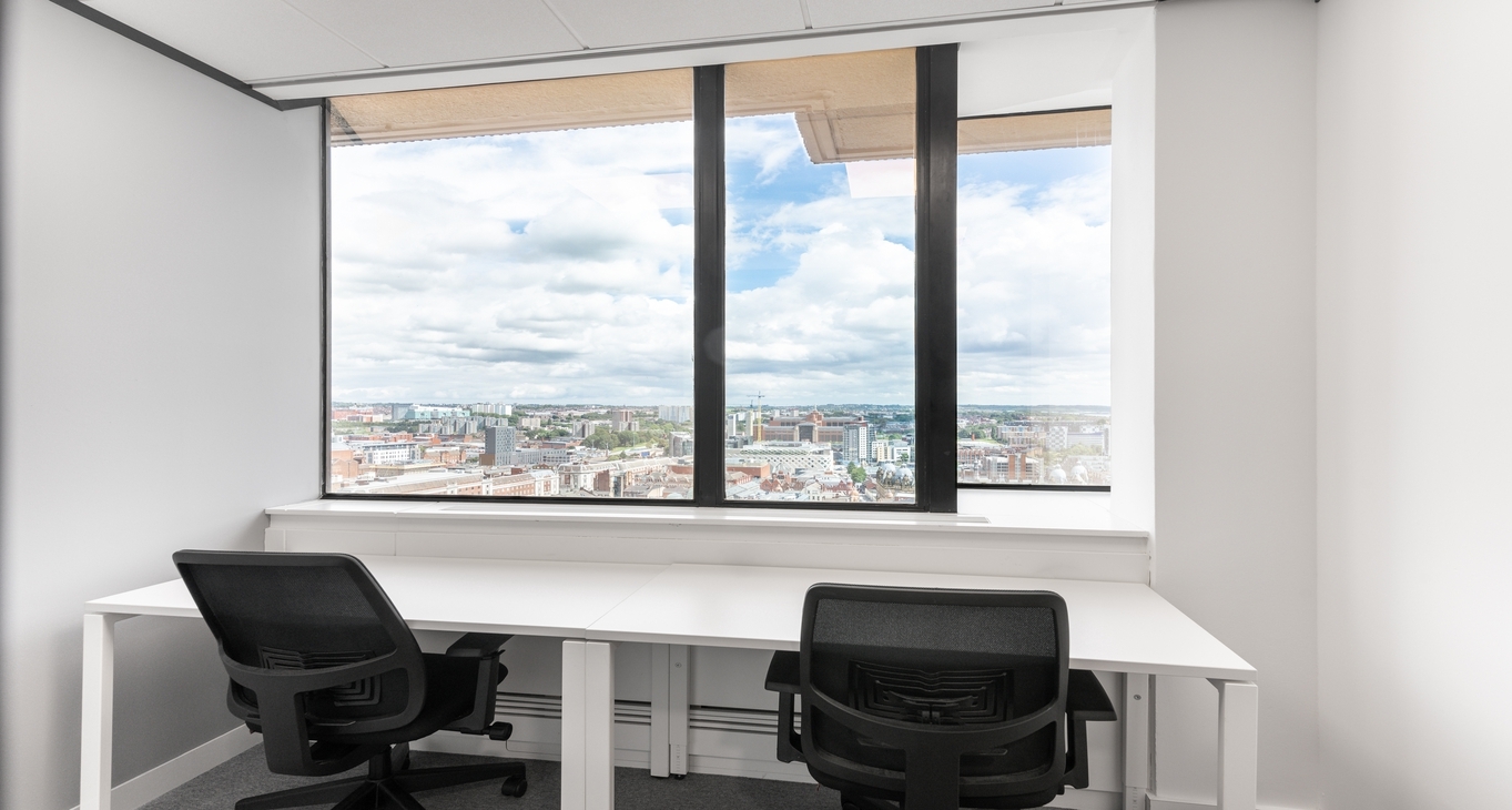 The Pinnacle 15F 18F — serviced offices & coworking in Leeds The Pinnacle 15F 18F — photo 6 of 8