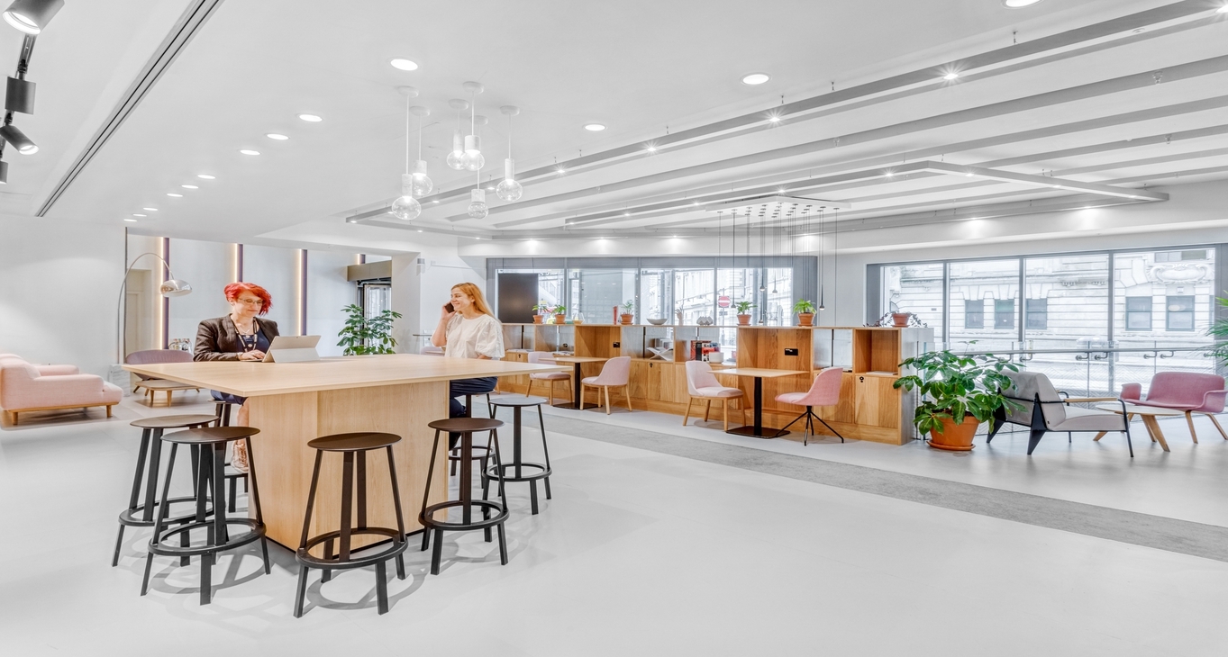 Victoria Station — photo 11 of 11